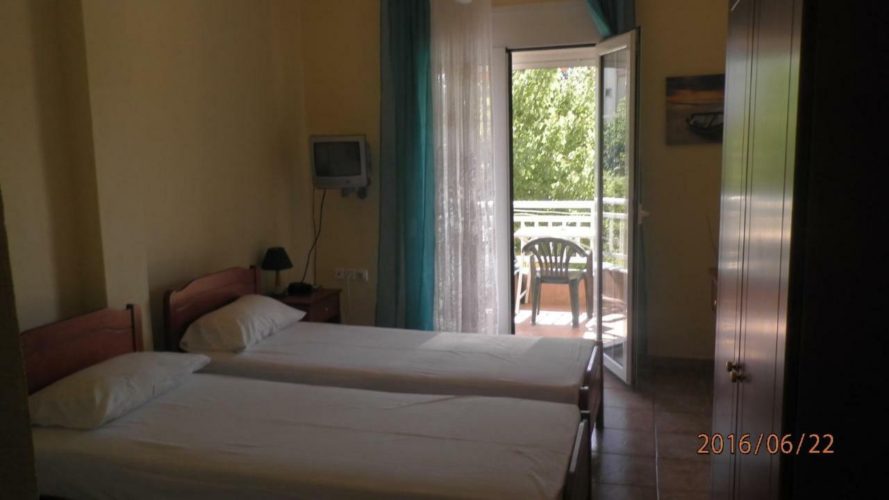 Plaza Studios Лептокария Екстериор снимка